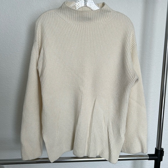 Everlane Sweaters - Everlane Cashmere Sweater
